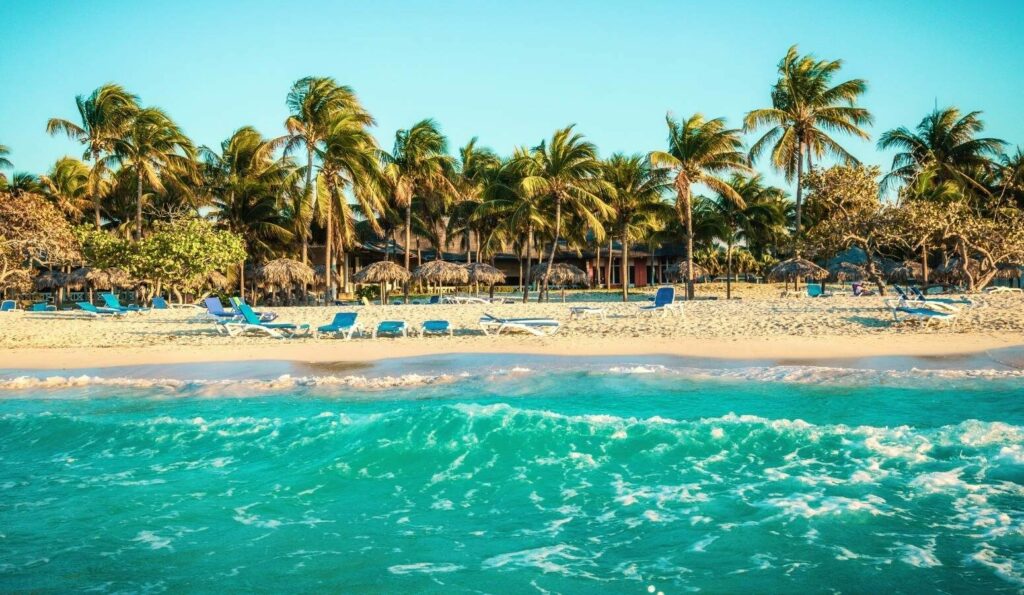 viaja a playa varadero cuba en verano 2025