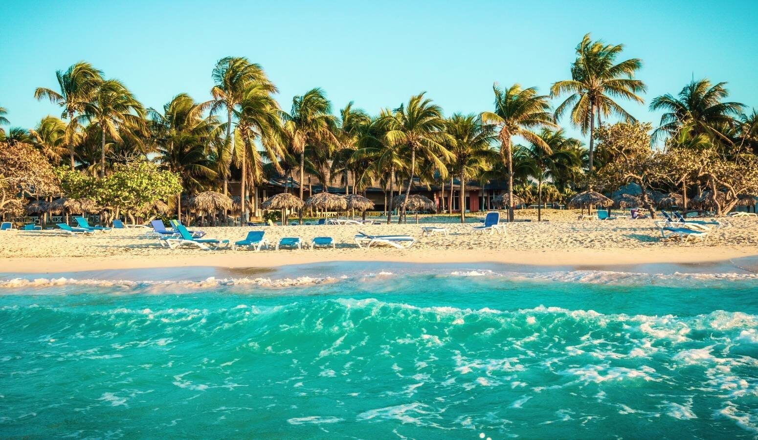 viaja a playa varadero cuba en verano 2025
