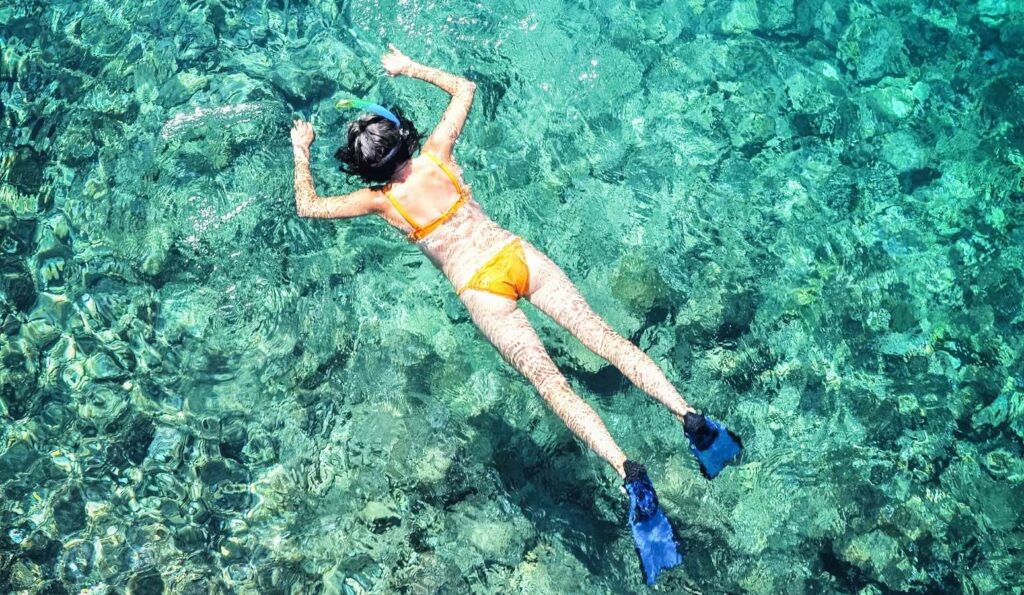 Vista del Caribe en época ideal para familias: clima cálido y aguas tranquilas